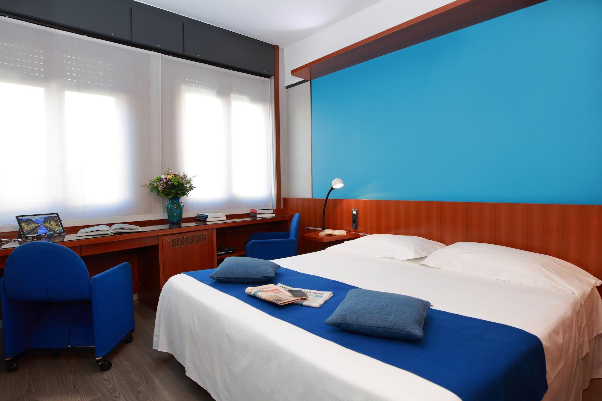 Hotel Mediolanum Esterno foto