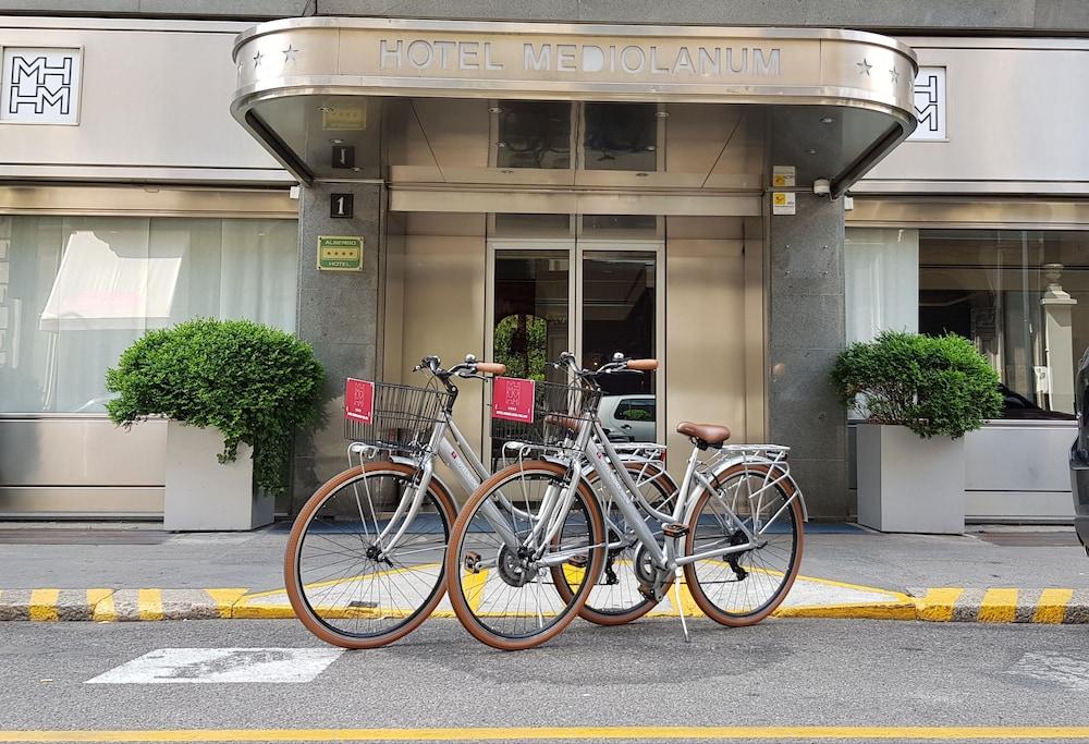 Hotel Mediolanum Esterno foto