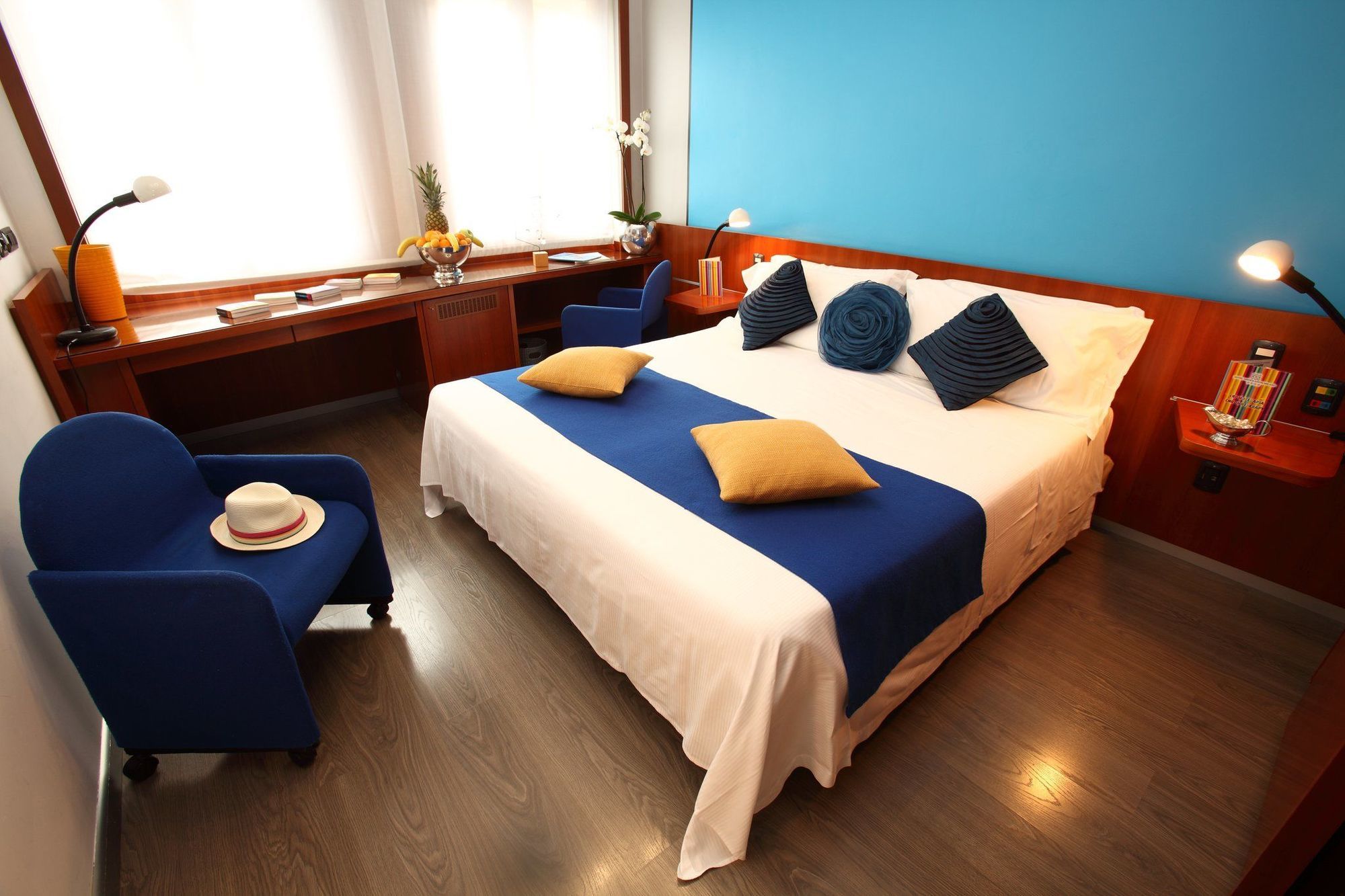 Hotel Mediolanum Esterno foto