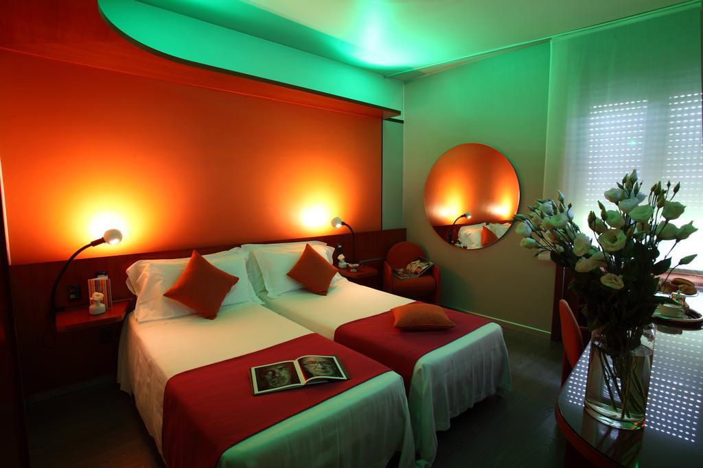 Hotel Mediolanum Esterno foto