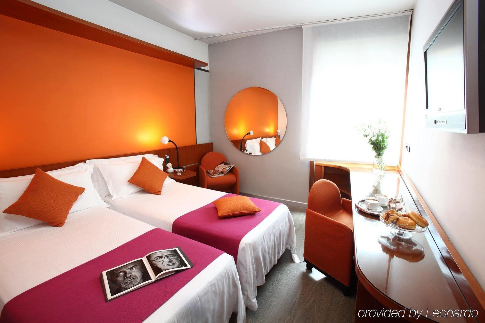 Hotel Mediolanum Esterno foto